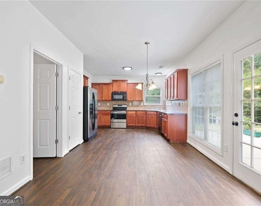 3926 Walnut Grove Way - Photo Thumbnail 7