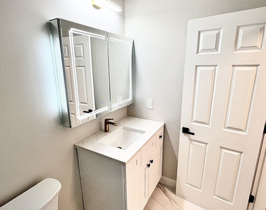 417 Hillcrest Common - Photo Thumbnail 27
