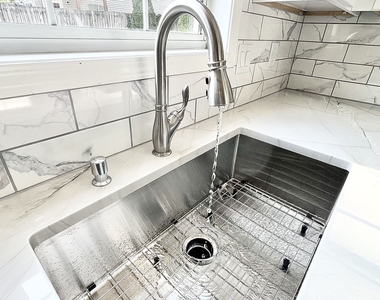 417 Hillcrest Common - Photo Thumbnail 15