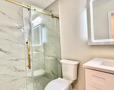 417 Hillcrest Common - Photo Thumbnail 26