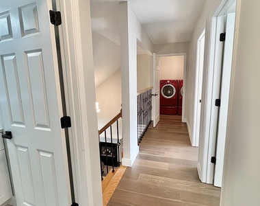 417 Hillcrest Common - Photo Thumbnail 23