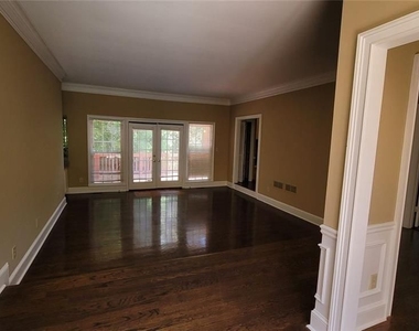 5005 Johns Creek Court - Photo Thumbnail 5