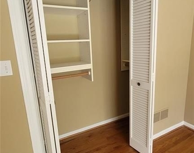 5005 Johns Creek Court - Photo Thumbnail 20