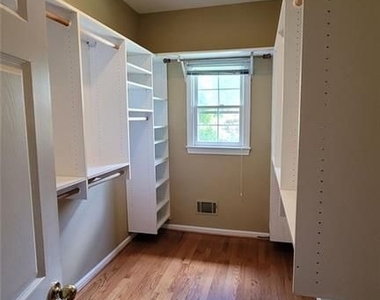 5005 Johns Creek Court - Photo Thumbnail 31