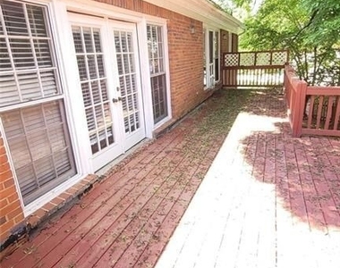 5005 Johns Creek Court - Photo Thumbnail 17