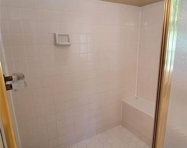 5005 Johns Creek Court - Photo Thumbnail 28
