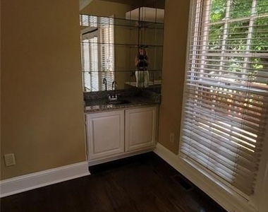 5005 Johns Creek Court - Photo Thumbnail 8