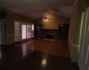 5005 Johns Creek Court - Photo Thumbnail 14