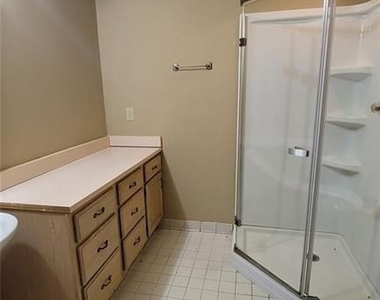 5005 Johns Creek Court - Photo Thumbnail 44