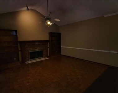 5005 Johns Creek Court - Photo Thumbnail 15