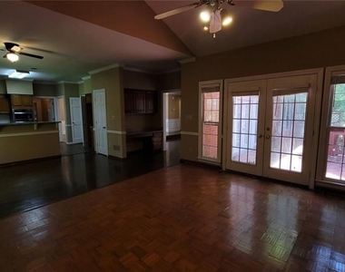 5005 Johns Creek Court - Photo Thumbnail 16