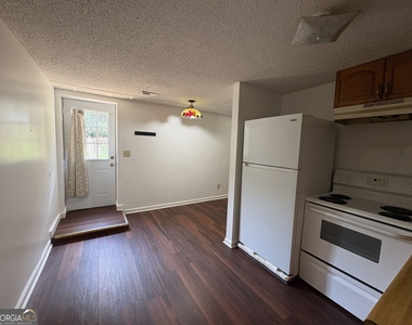 1457 Railroad Avenue - Photo Thumbnail 21
