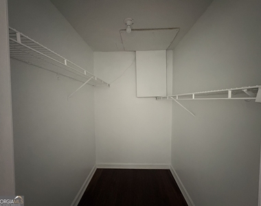 1457 Railroad Avenue - Photo Thumbnail 10