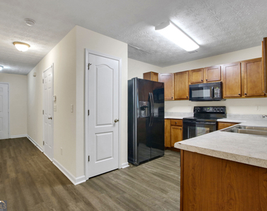762 Georgetown Court - Photo Thumbnail 12