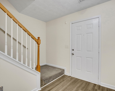 762 Georgetown Court - Photo Thumbnail 3