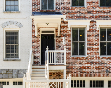 2671 Colgan Court Se - Photo Thumbnail 1