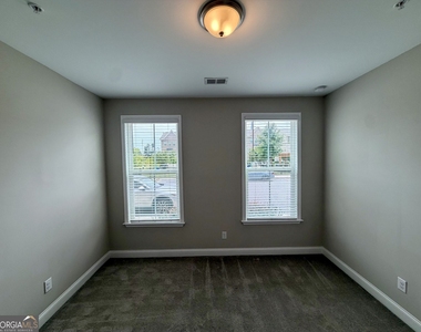 324 Overture Court - Photo Thumbnail 3