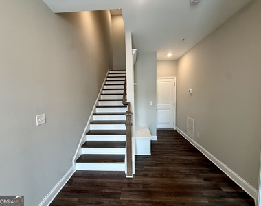 324 Overture Court - Photo Thumbnail 5