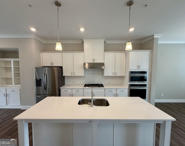 324 Overture Court - Photo Thumbnail 8
