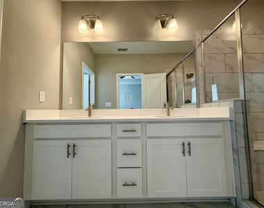 324 Overture Court - Photo Thumbnail 16