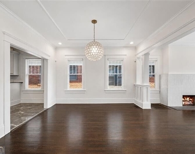 620 Kennesaw Avenue Ne - Photo Thumbnail 6