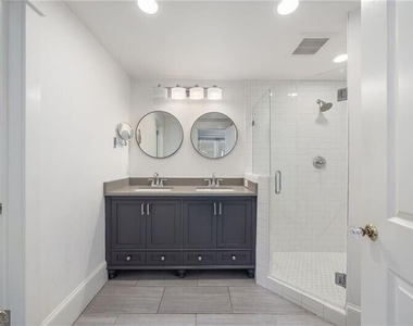 620 Kennesaw Avenue Ne - Photo Thumbnail 13