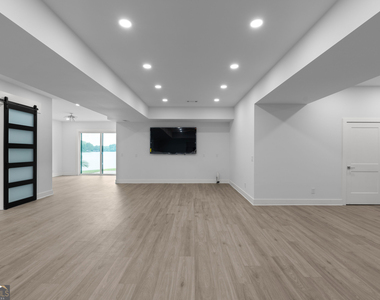 3258 S Bay Drive - Photo Thumbnail 62