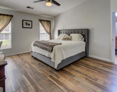 20 Bellaire Lane - Photo Thumbnail 11