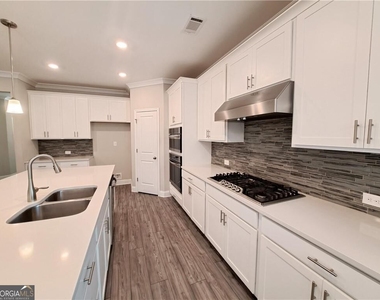 637 Stan Hope Lane - Photo Thumbnail 13