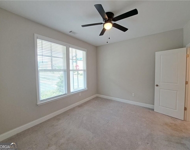 637 Stan Hope Lane - Photo Thumbnail 8