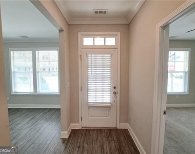 637 Stan Hope Lane - Photo Thumbnail 3