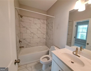 637 Stan Hope Lane - Photo Thumbnail 10