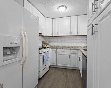 2560 Walton Way Sw - Photo Thumbnail 9