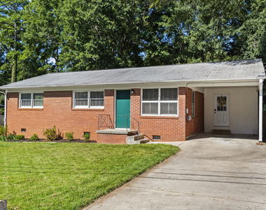 2560 Walton Way Sw - Photo Thumbnail 1