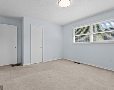 2560 Walton Way Sw - Photo Thumbnail 15