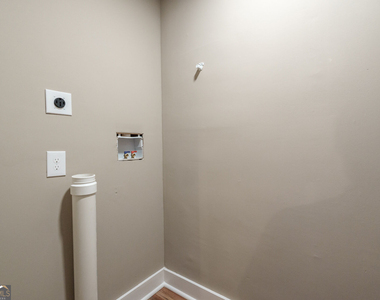 175 E Main Street - Photo Thumbnail 18