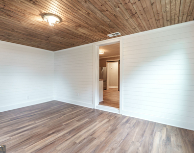 175 E Main Street - Photo Thumbnail 21
