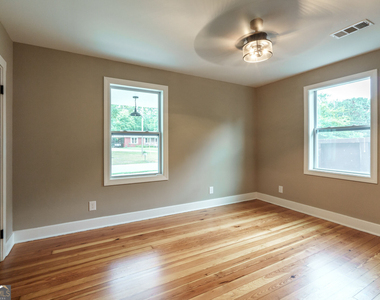 175 E Main Street - Photo Thumbnail 23