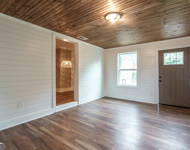 175 E Main Street - Photo Thumbnail 19