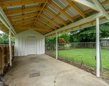 175 E Main Street - Photo Thumbnail 4