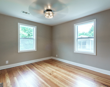 175 E Main Street - Photo Thumbnail 25