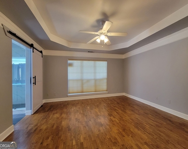 516 Oxford Ridge - Photo Thumbnail 5
