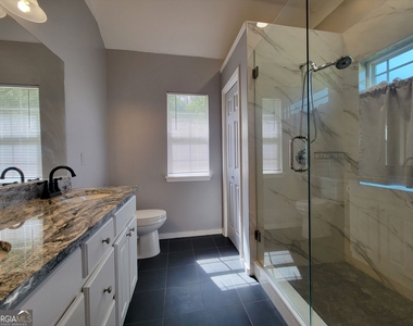 516 Oxford Ridge - Photo Thumbnail 7