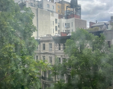 Riverside Drive - Photo Thumbnail 10