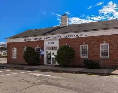 555 Main Street - Photo Thumbnail 21