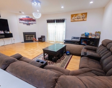 347 Raymound Blvd - Photo Thumbnail 10