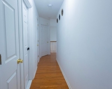 347 Raymound Blvd - Photo Thumbnail 26