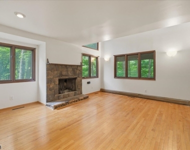 17 Village Way - Photo Thumbnail 6