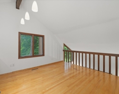 17 Village Way - Photo Thumbnail 9