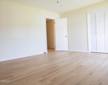 52 Creek Rd - Photo Thumbnail 8